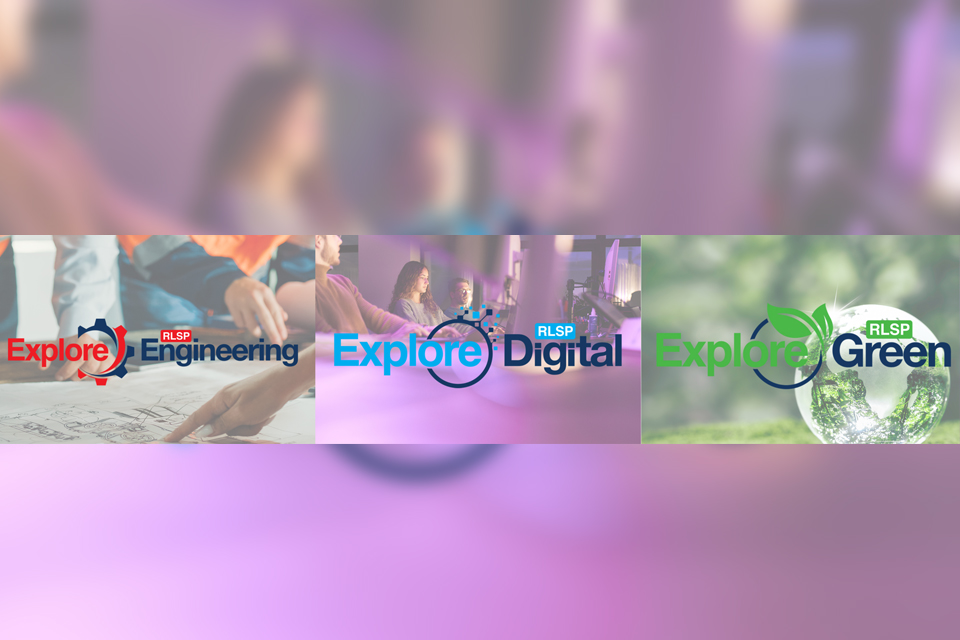 Person yn archwilio cyfleoedd gyrfa ar ddyfais ddigidol