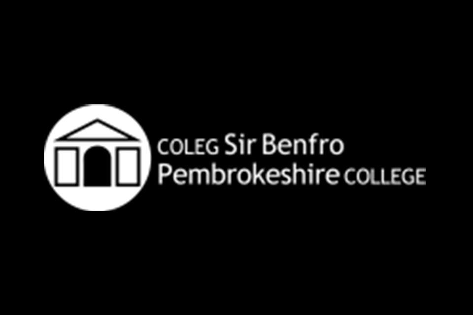 Coleg Sir Benfro